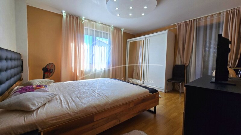 Afumati, Lacul Pasarea, vanzare casa 8 camere, 433 mp lot!