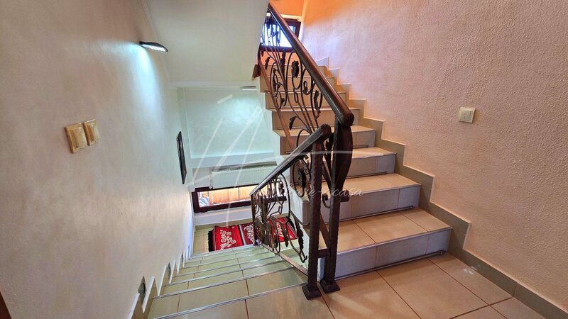 Afumati, Lacul Pasarea, vanzare casa 8 camere, 433 mp lot!